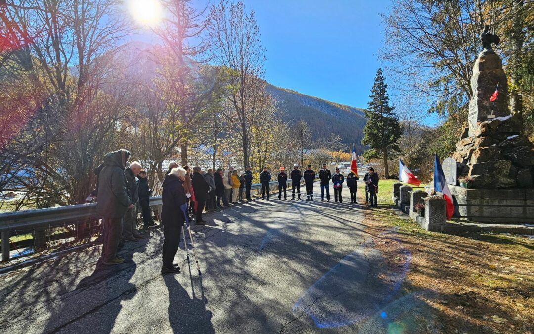 Le monument d&rsquo;Aiguilles honore ses héros